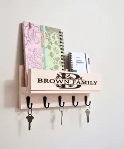 key holder with letter shelf